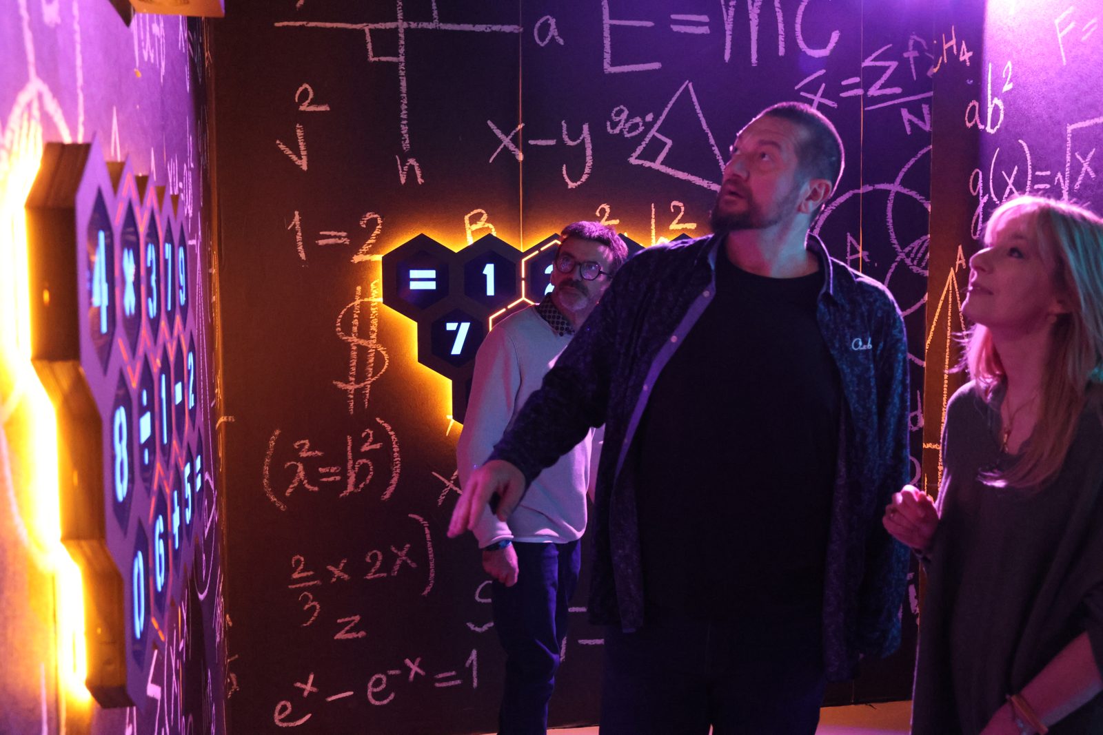 Une salle de défi logique du Cube Challenge chez Team Square